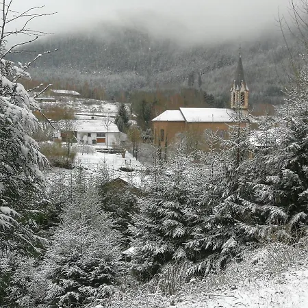La Maison Du Vannier Bed & Breakfast *