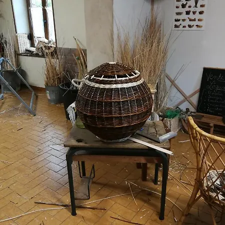 Couette-café La Maison Du Vannier 3*